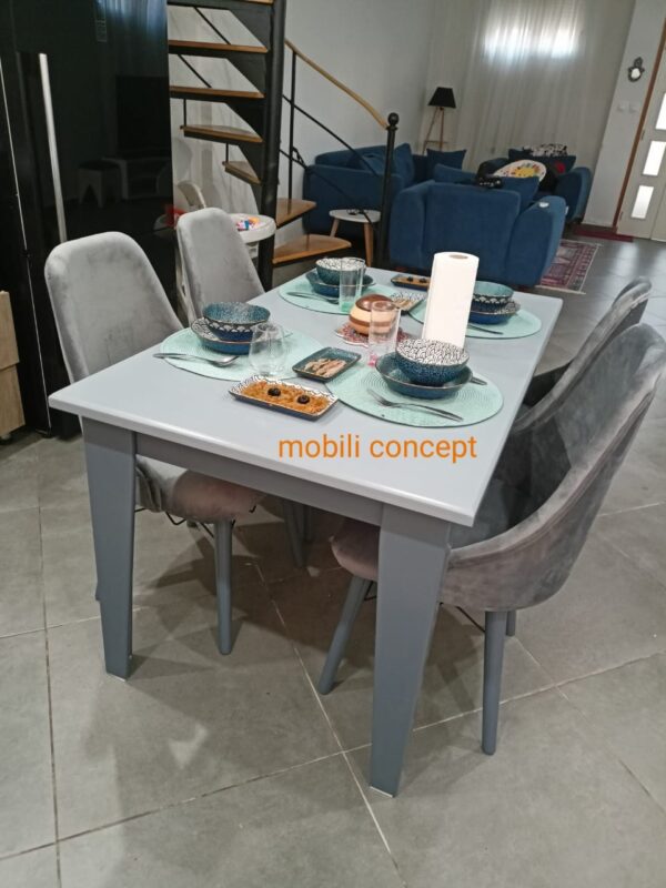 Table salle à manger 01